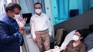 Beylikdüzü Belediyesi Kanser Tedavisi Gören Hastaları Ziyaret Etti