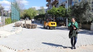 Efes Selçuk'ta Çalışmalar Sürüyor, Cumhuriyet Mahallesi'nde Yollar Yenileniyor