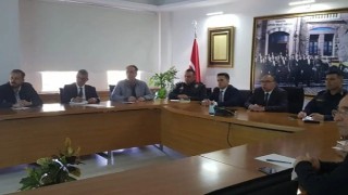 Foça'da Kaymakam Türköz Başkanlığında Seçim Güvenliği ve Koordinasyon Toplantısı Yapıldı