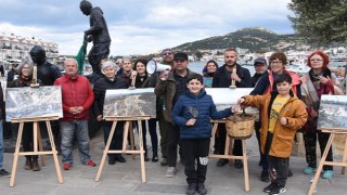 Foça'da Taş Ocağı İstemiyoruz sloganıyla Ocak ayında kurulan Foça&#39;da Doğa ve Tarih Talanına Hayır Platformu tarafından basın açıklaması ve fotoğraf sergisi düzenlendi