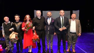 Uğur Mumcu tiyatro oyunuyla Yenişehir'de anıldı