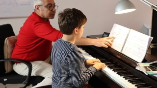 Zülfü Livaneli Kültür Merkezi'nde Hem Sanat Hem Yoga