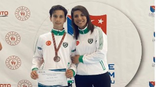 İzmir Yeşilay Spor Kulübü'nden art arda başarı 