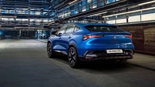 Renault ürün gamının tepe noktasını oluşturacak yeni coupe SUV modeli Rafale'in dünya lansmanı gerçekleşti.