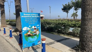 Temiz bir çevre için yere atma, çöpe at