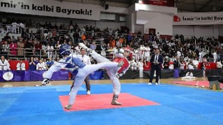 Bayraklı Belediyesi'nin Kış Spor Okulları Başlıyor