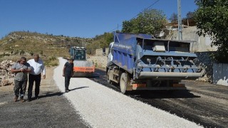 Manavgat Sırtköy Mahallesi Grup Yolu asfaltlanıyor