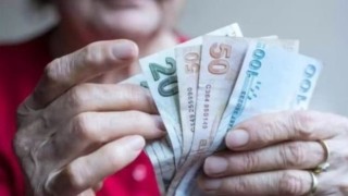 En düşük emekli maaşı 14 bin 431 lira olacak dedi