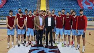 Trabzonspor Yönetiminden Basketbol Takımına Ziyaret