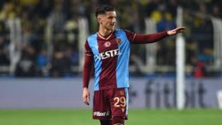 Enis Bardhi Bonusu Kaptı
