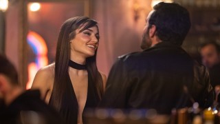 Hande Erçel ve Barış Arduç'un Başrollerinde Yer Aldığı Disney+'ın "Aşkı Hatırla" Dizisinden Yeni Tanıtım Yayınlandı!