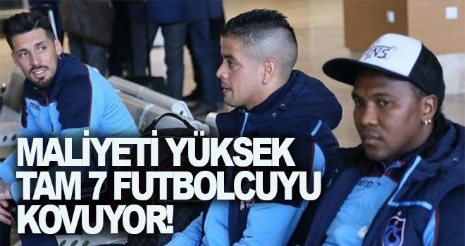 Trabzonspor'da 7 futbolcu eşyalarını topladı