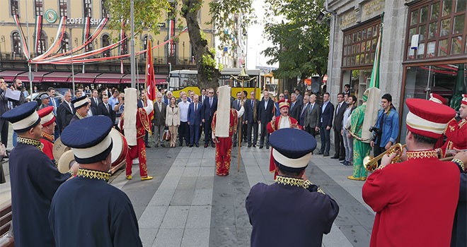 Türk Otağı, tarihi belediye binasında hizmete açıldı