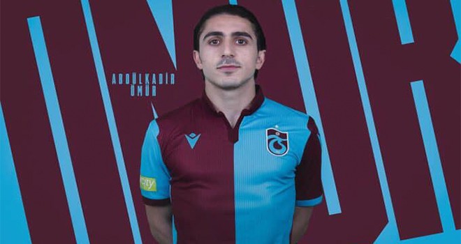 Fenerbahçe taraftarları Abdülkadir Ömür'e destek