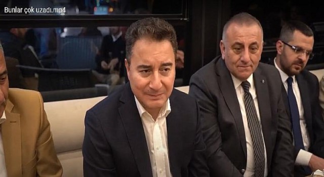 Ali Babacan’dan Akaryakıt Fiyatlarına Tepki ‘Fiyatlar dünyadaki gibi artsaydı mazot 9-10 liraydı’