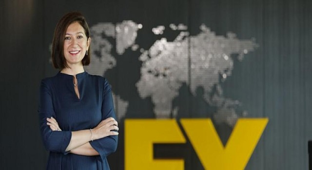 EY hızla değişen iş dünyasında çalışanların ve işverenlerin nabzını tutuyor