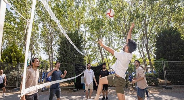 Dördüncü gençlik kampı Alaçatı’da...İzmir
