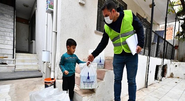 Süt Kuzuları İzmir’in dört bir yanında