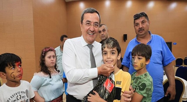 Batur: Çocuklar için ne yapsak az... CHP Konak