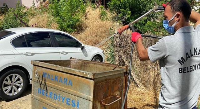 Çöp Konteynerleri Yıkama ve Dezenfekte Çalışmaları Devam Ediyor