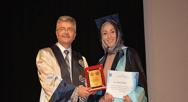 EÜ Aliağa Meslek Yüksekokulunda mezuniyet coşkusu