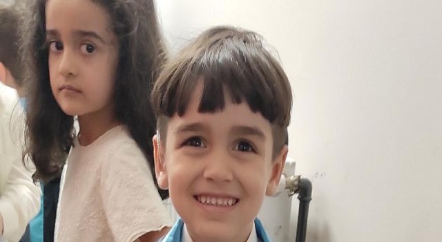 İşitme Kayıplı Kardeşlerden Müzik Ziyafeti