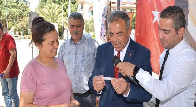 İzmir Büyükşehir Belediyesinden Beydağlı Üreticilere Küçükbaş Hayvan Desteği