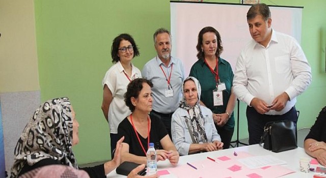 Kadınlar Hizmeti Yerinde İnceledi... Karşıyaka Belediyesi