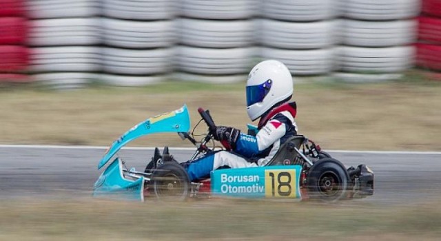 BOM Karting Takımı Hafta Sonunu Beş Kupayla ve Takımlar Birinciliğiyle Kapattı