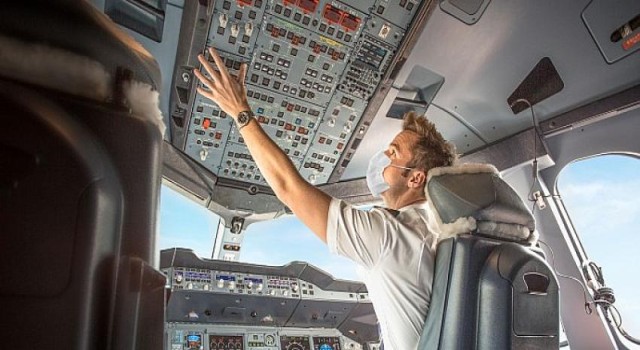 Emirates, kariyerlerini zirveye taşımak ve Dubai yaşam tarzının keyfini çıkarmak için yeni Yardımcı Pilotlar arıyor