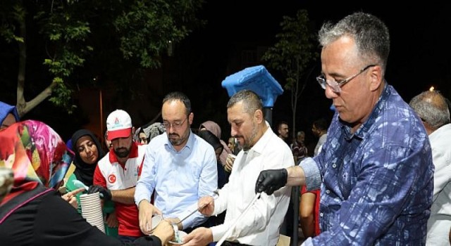 Nevşehir Belediyesi’nden Vatandaşlara Aşure İkramı