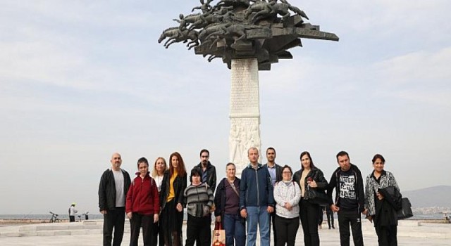 Menderes Belediyesi’nden kursiyerlere ”engelsiz” gezi