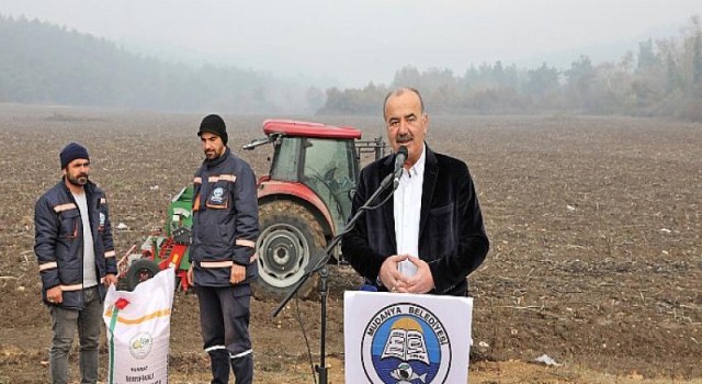 Mudanya Belediyesi Buğday Tohumlarını Toprakla Buluşturdu