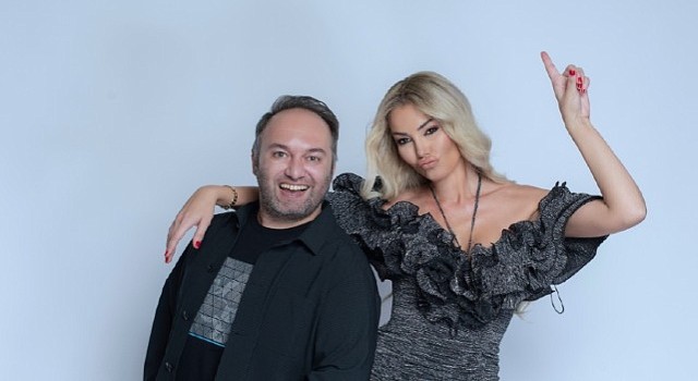 Petek Dinçöz: "Her gün aynada genetiğimle oynuyorum"