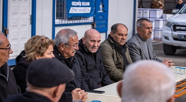 Başkan Soyer, Osmaniye'de basın toplantısı düzenledi “200 haneli konteyner kent kuruyoruz”