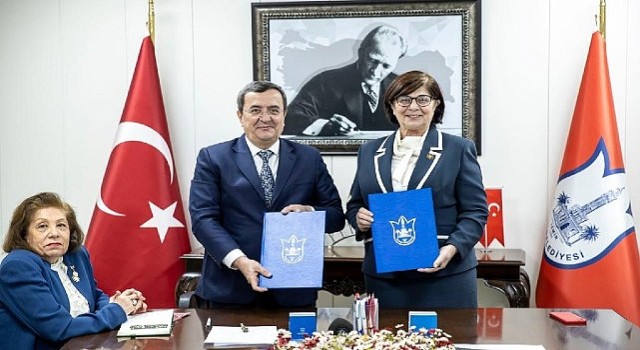 Konak'a STK'lar ile üç imza