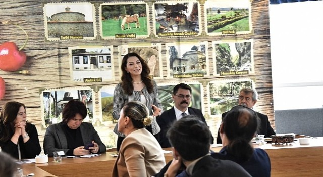 Yerel Yönetimler Eğitim Kurulu Kemalpaşa'da Toplandı