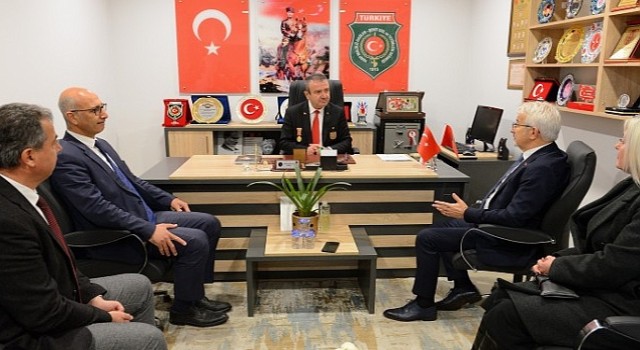 Başkan Erdem'den şehit yakınları ve gazilere destek sözü