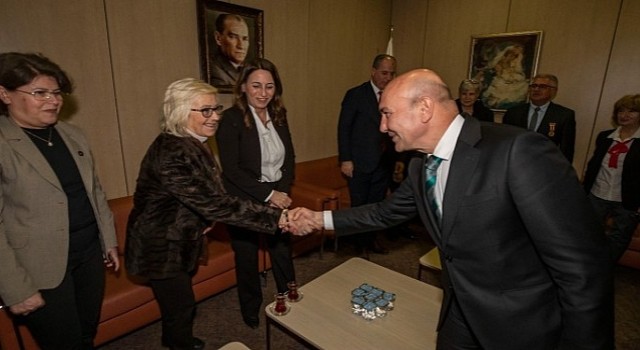 Başkan Soyer, İzmir'deki şehit ve gazi yakınlarını ağırladı “Hep birlikte daha güzel bir memleket kuracağız”
