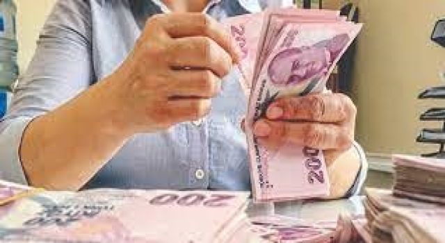 Emekli aylığına ve memur maaşına dev ek zam!