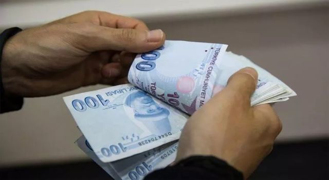Emekli ve memur maaşı ile asgari ücretliye zam müjdesi!