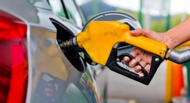 Akaryakıt fiyatlarına yeni zam geliyor! Benzin, Motorin, LPG ne kadar?