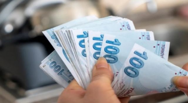 En düşük emekli maaşı için resmen rakam verdi