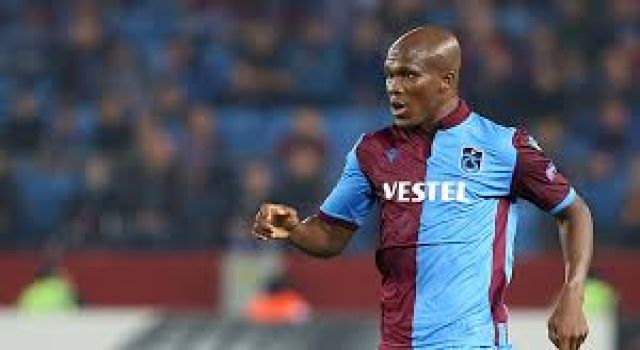 Futbolu Trabzonspor'da Bırakmak İstiyor