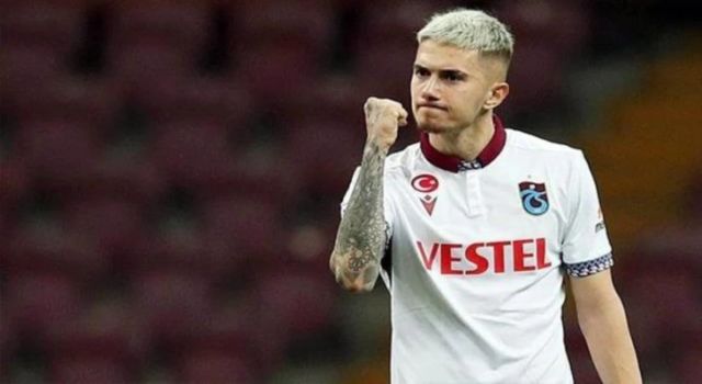 Berat Özdemir'in Maç Sonu Transfer Sorusuna Cevabı