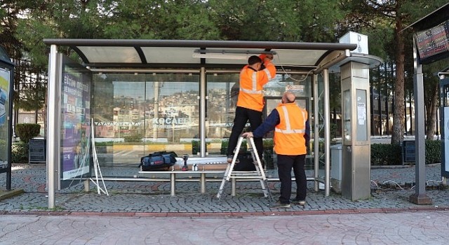 Kocaeli'nde duraklar ışıl ışıl