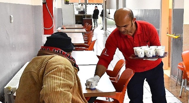 Müyesser Turfan Geçici Erkek Konuk Evi'nin kapıları 24 saat açık