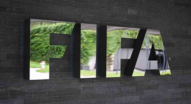 FIFA'dan Süper Lig'e ceza yağdı! Üst üste transfer yasakları...