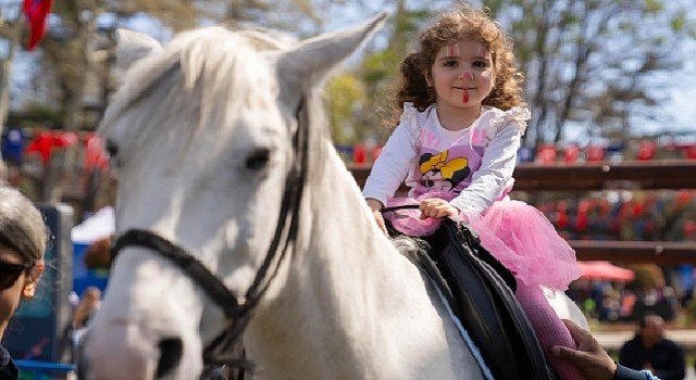 Saraçhane'de "Özgürlük ve Demokrasi Şenliği" Coşkusu Devam Ediyor