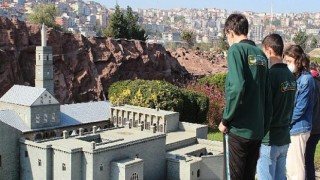 Özel öğrenciler Miniatürk ve Panorama 1453 müzesini gezdi